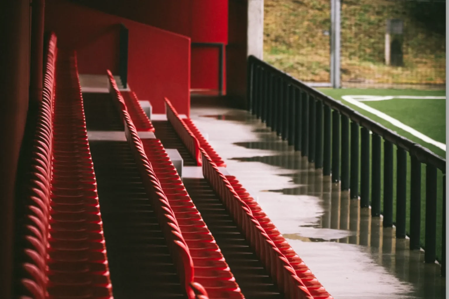 Gradas del campo de las instalaciones de la ciudad deportiva del SC Braga - Panda SCB Cup